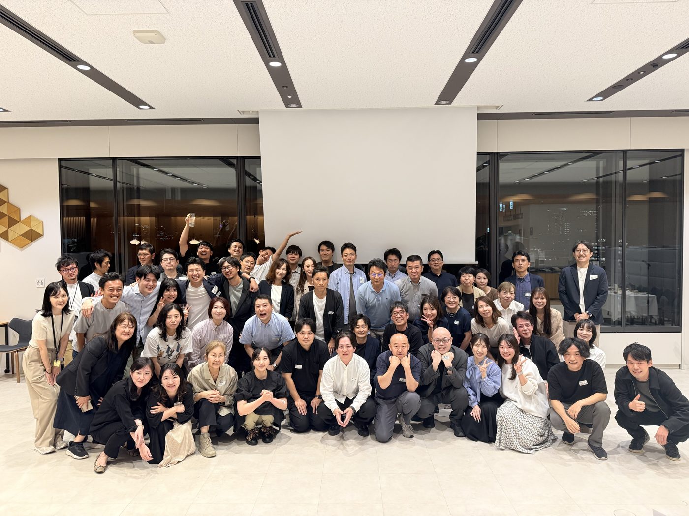 MBK Wellness 社員集合写真